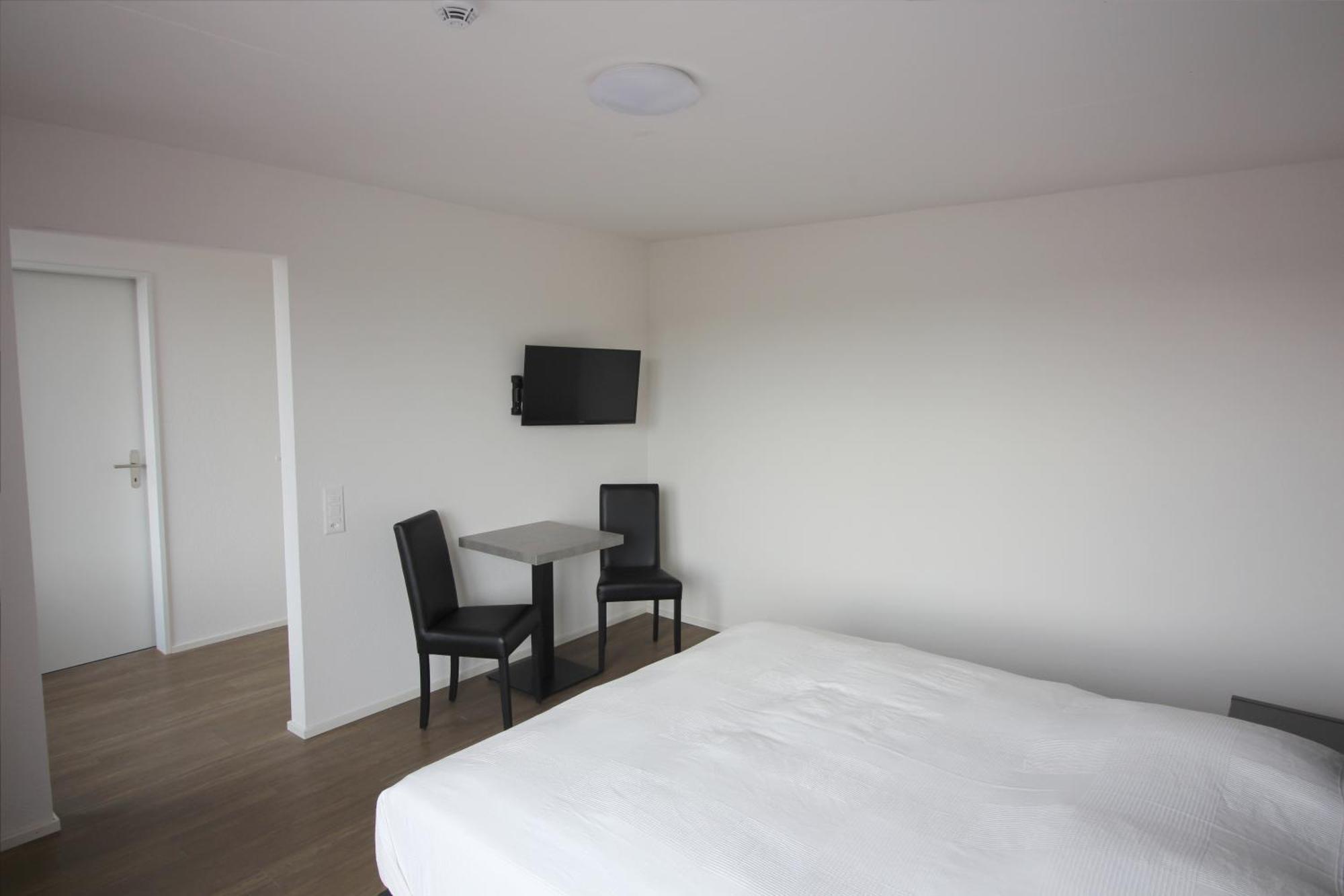 Apartment Swiss Star Zurich Airport - Self Check-in Kloten